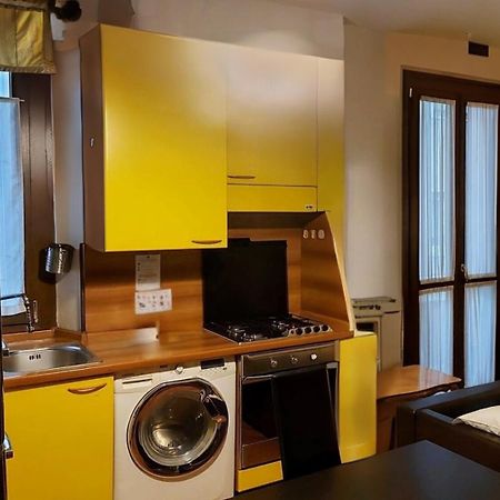 Vfh Stylish Boutique Apartment-City Center ميلان المظهر الخارجي الصورة